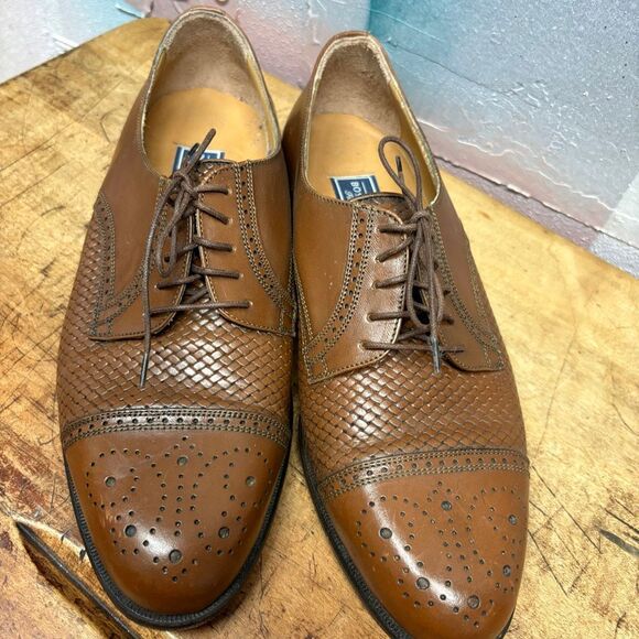 Bostonian 9 Brown Derby Leather Dress Shoes Business Professional Formal Classy main image 11